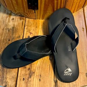 Reef flips with bottle opener